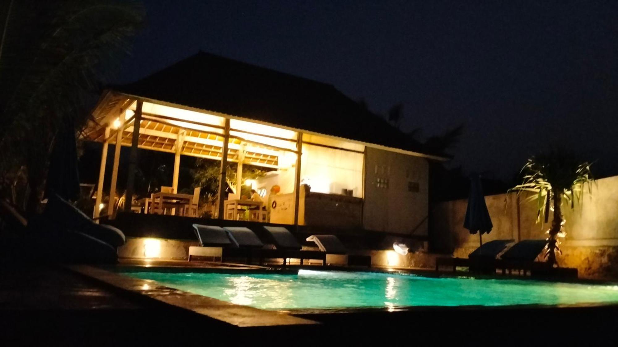 Lebaoh Nusa Cottage レンボンガン島 エクステリア 写真